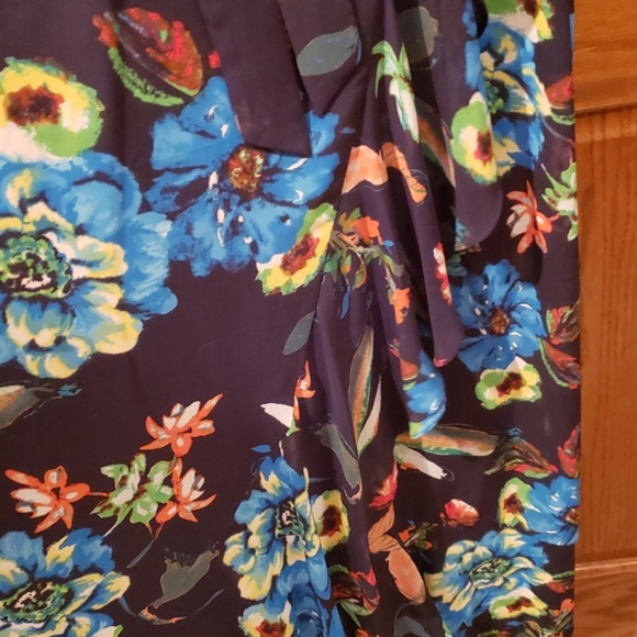 Beautiful Maxi - Picture 4 of 4